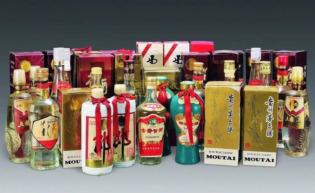 苏尼特左名酒回收